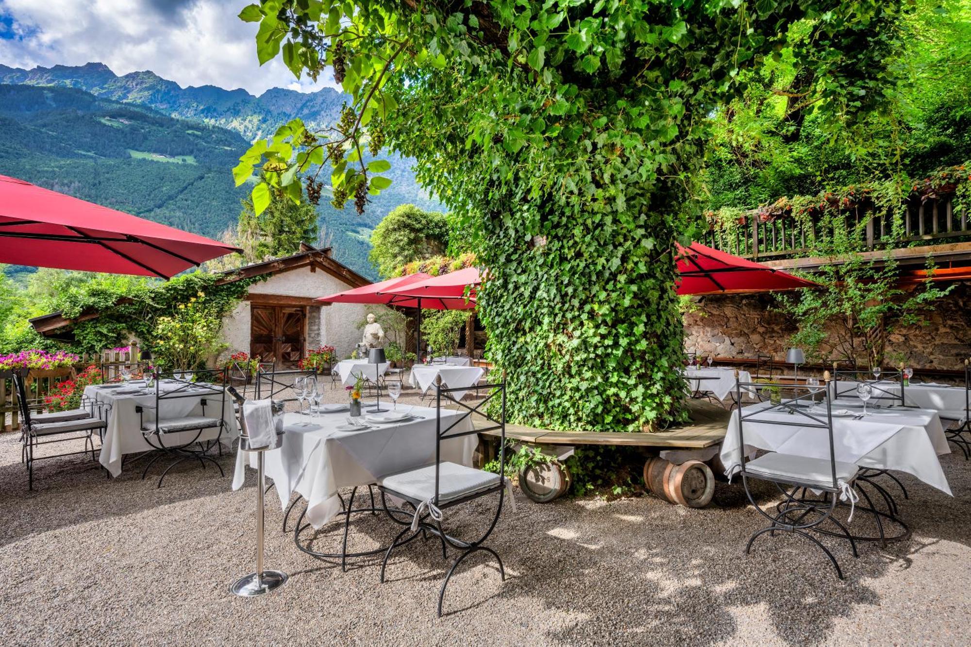 Schlosswirt Forst Lagundo Εξωτερικό φωτογραφία
